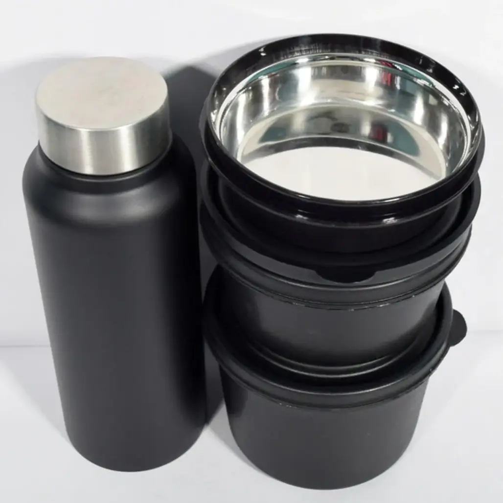 Lovelyware 4-piece Lunch Box Container Set With Bottle (750ml) And Bag